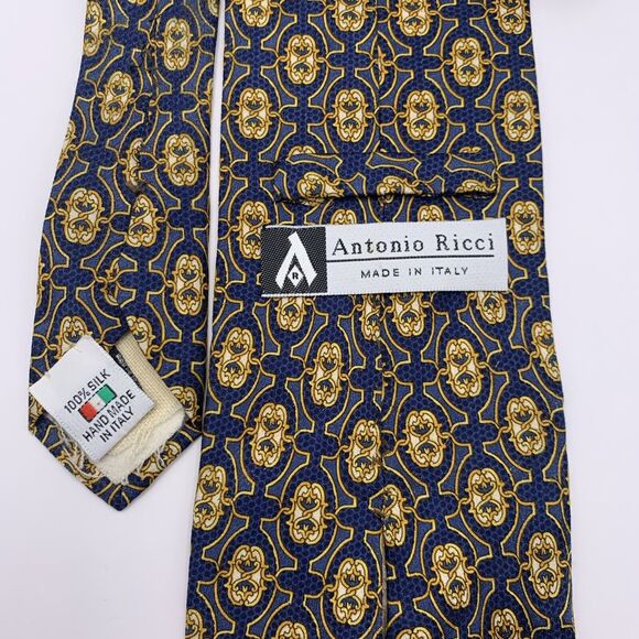 ANTONIO RICCI Men's Blue Geometric Medallions Made in ITALY 100% Silk Neck Tie - Picture 6 of 10